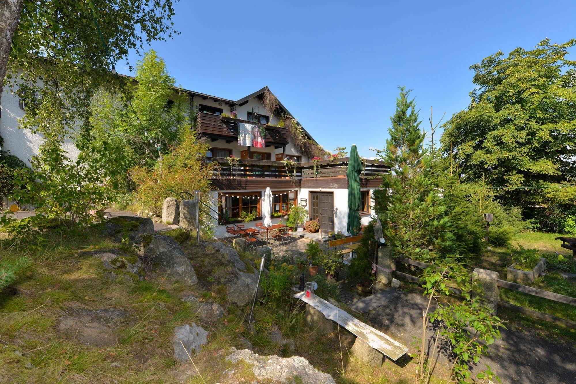 Antjes Schmankerlhotel Und Restaurant Tröstau Exterior foto